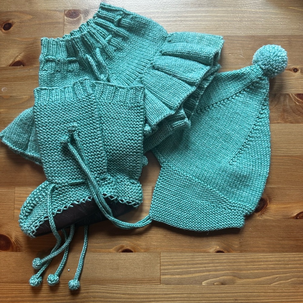 SOLD Misha And Puff Celadon Bundle -Pointy Peak/SPS/Booties